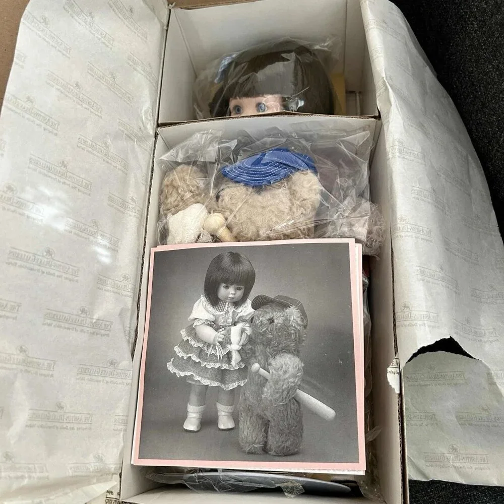NEW Ashton Drake Galleries - A Kiss ill Make It Better Collectors Doll #I 5153